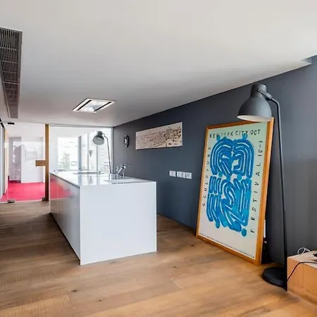 The Loft Penthouse In The Heart Of Center ניקוסיה